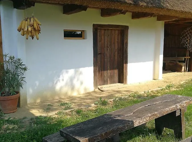 Hrgova Hiska * Птуй